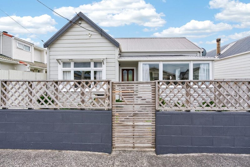 27 Richmond Street, Petone, Lower Hutt - Carousel 22