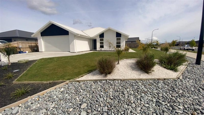 38 Summersfield Boulevard, Appleby, Richmond - Carousel 1