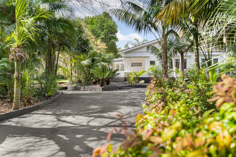 23 Wallace Drive, Pukekohe - Carousel 1