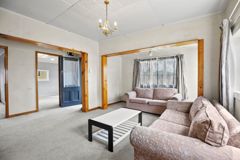 7 Bradley Street, Paeroa, Paeroa - Carousel 1