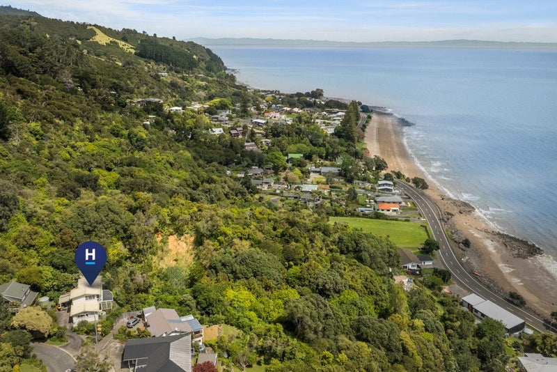 10 Adams Road, Thornton Bay, Thames - Carousel 1