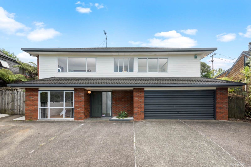 8A Jeanette Place, Mairangi Bay, Auckland - Carousel 1