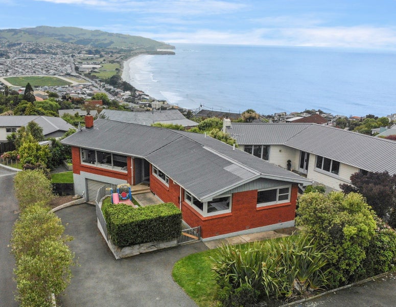 9 Sutcliffe Street, Saint Clair, Dunedin - Carousel 1