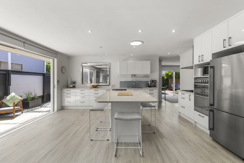 115B Oceanview Road, Mount Maunganui - Carousel 2