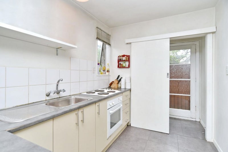 2/10 Kipling Street, Addington, Christchurch - Carousel 2