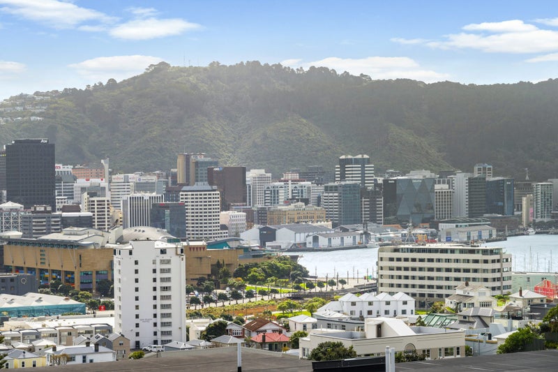 11 Lawson Place, Mount Victoria, Wellington - Carousel 2