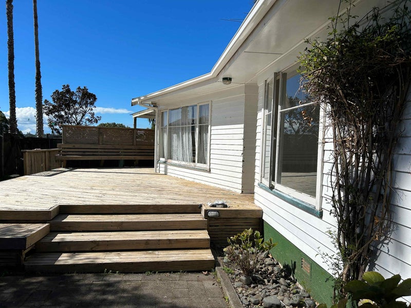 17 Abraham Place, Saint Johns, Auckland - Carousel 1