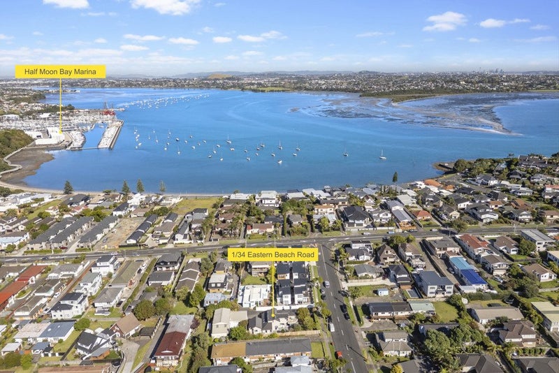 1/34 Eastern Beach Road, Eastern Beach, Auckland - Carousel 2