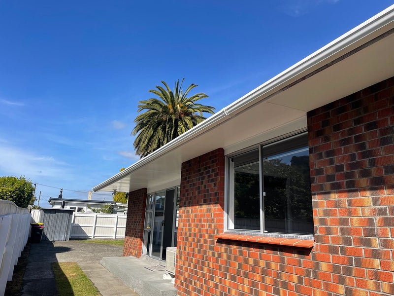 1/5 Charles Street, Belmont, Lower Hutt - Carousel 2