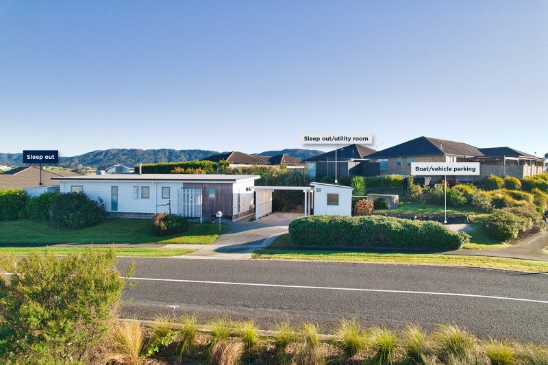 16 Parklands Avenue, Mangawhai Heads, Mangawhai - Carousel 2