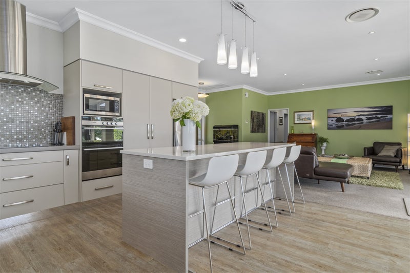 8 Nga Parae Road, Tauranga - Carousel 2