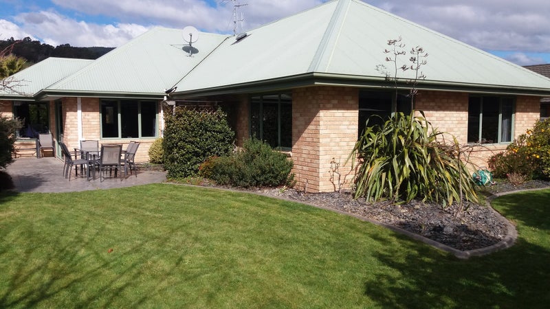 23 Covent Drive, Stoke, Nelson - Carousel 1