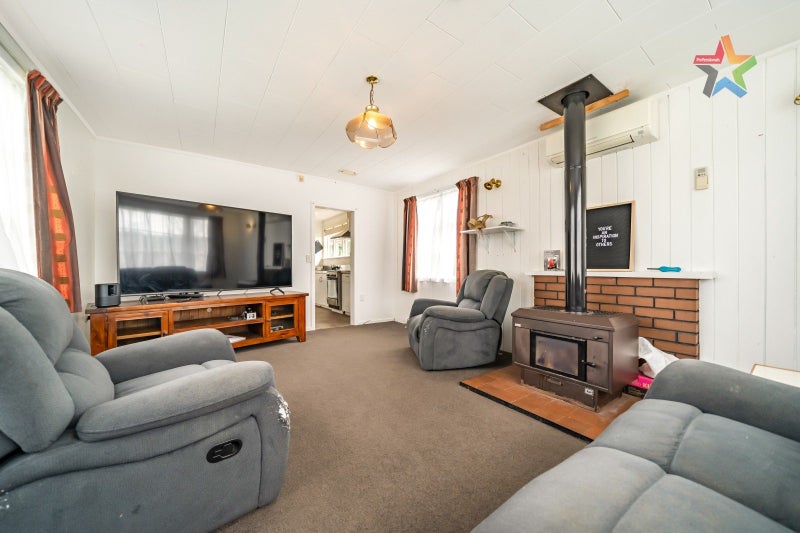 83 Wellington Road, Wainuiomata, Lower Hutt - Carousel 2