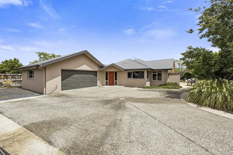 4 Solway Place, Mosgiel, Mosgiel - Carousel 18