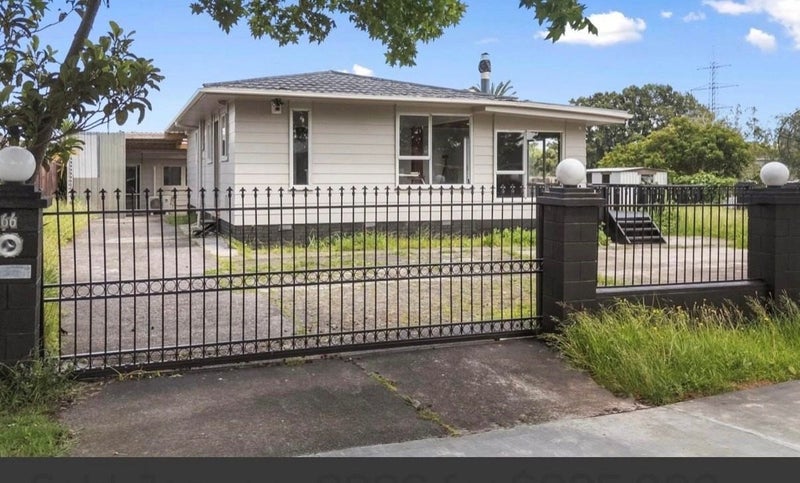 66 Sikkim Crescent, Clover Park, Auckland - Carousel 2