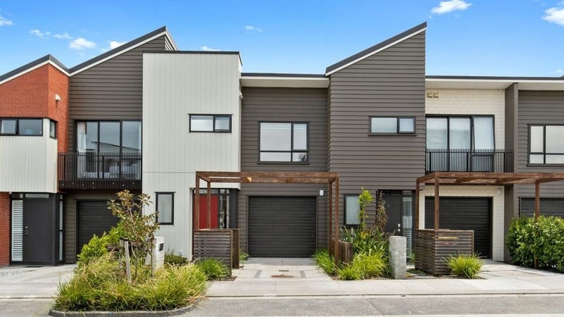 24 Tuatua Road, Hobsonville, Auckland - Carousel 1