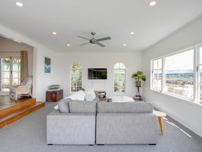 18 Milton Terrace, Hospital Hill, Napier - Carousel 2