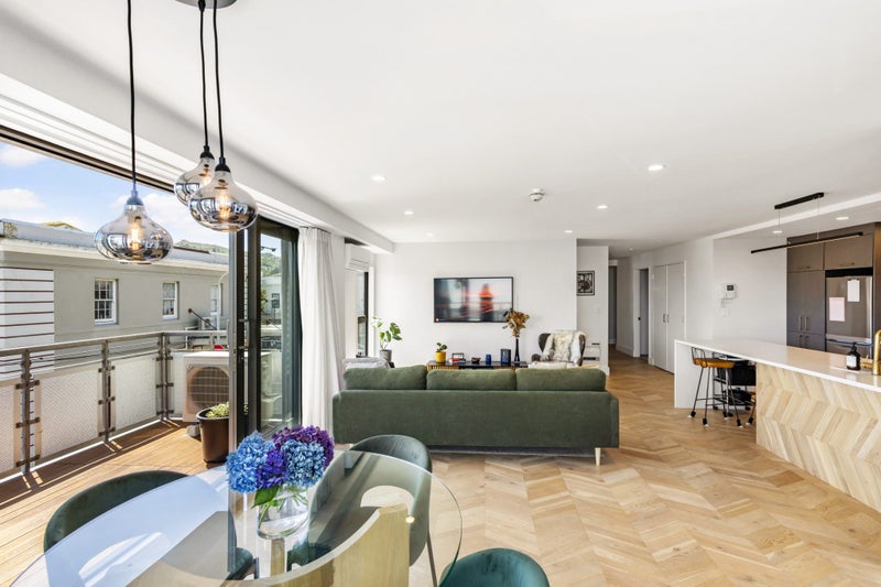 5/208 Jackson Street, Petone, Lower Hutt - Carousel 1