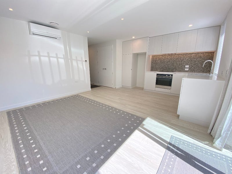 3/201 Cashel Street, Christchurch Central, Christchurch - Carousel 2