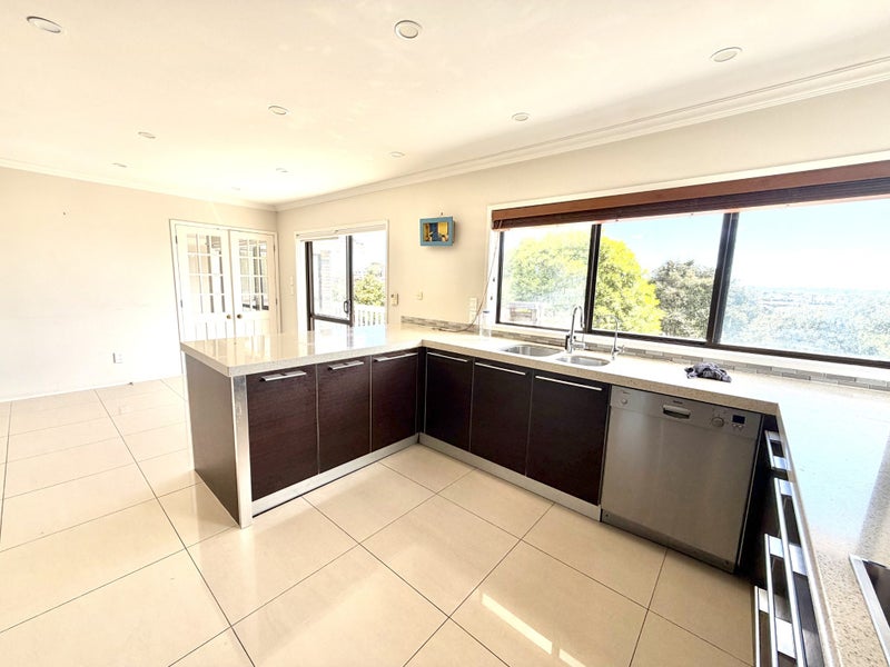 10 Marina Heights, Half Moon Bay, Auckland - Carousel 2