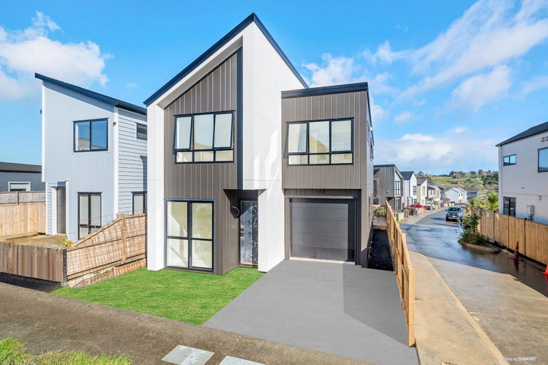 110 Waekahu Road, Westgate, Auckland - Carousel 1