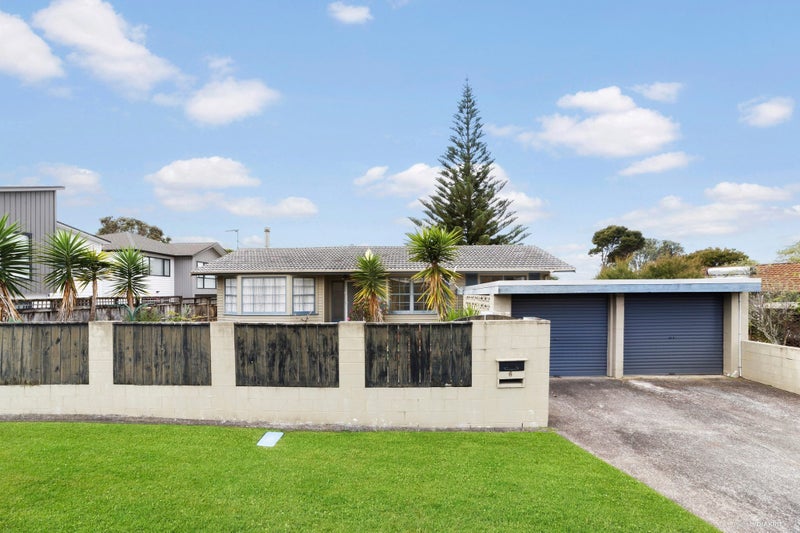 6 Rosalind Road, Glenfield, Auckland - Carousel 1