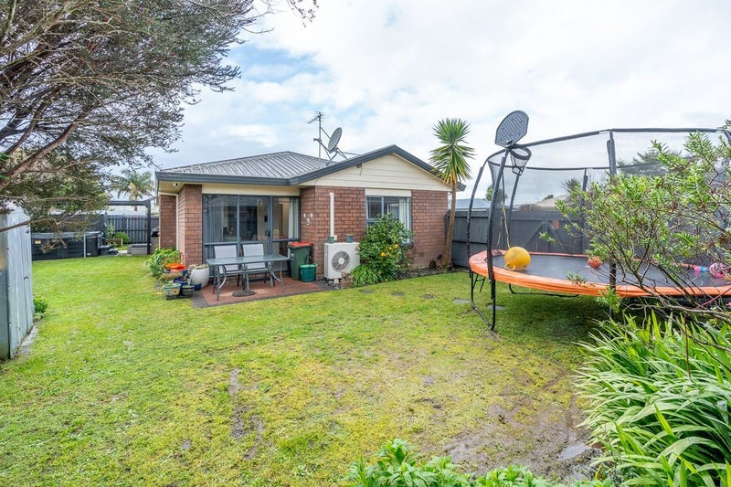 16 Diomede Glade, Flagstaff, Hamilton - Carousel 19