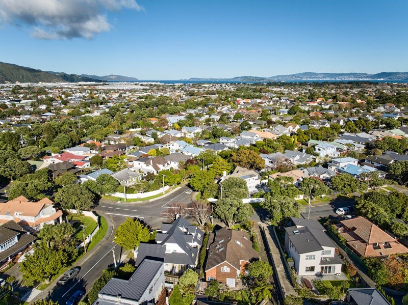 2/57 Totara Crescent, Woburn, Lower Hutt - Carousel 26