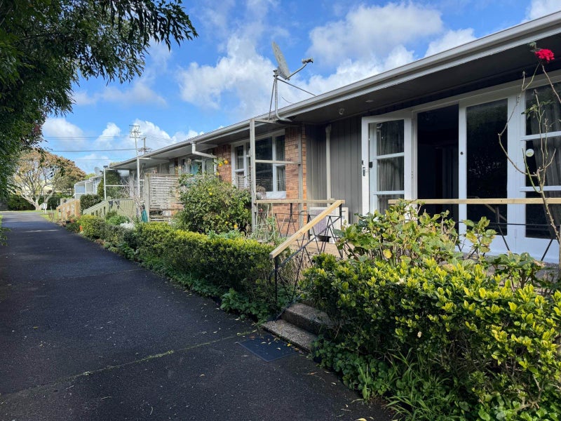 4/19 Coyle Street, Sandringham, Auckland - Carousel 1