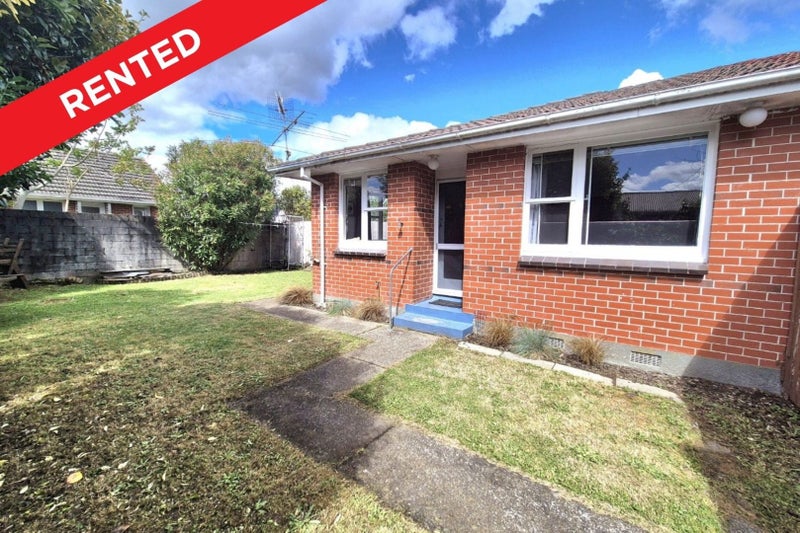 4/11 Sutherland Avenue, Silverstream, Upper Hutt - Carousel 1