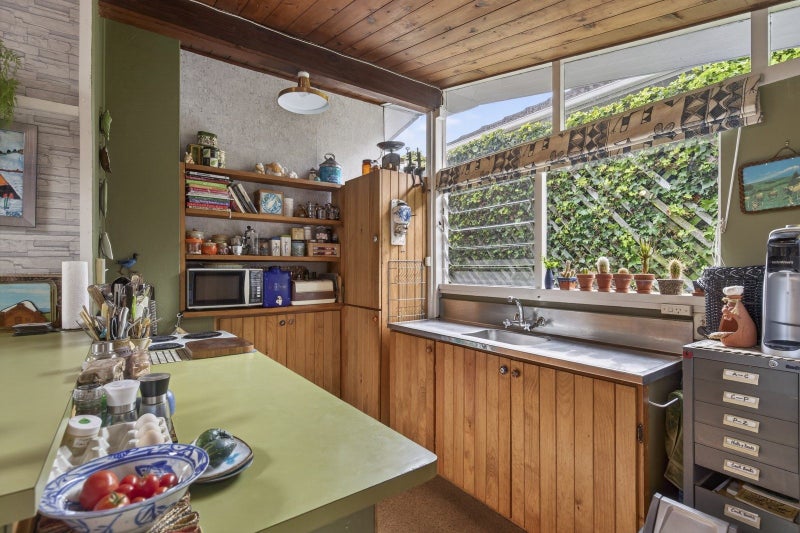 189 Tukapa Street, Westown, New Plymouth - Carousel 2