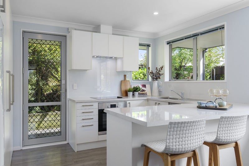 1/53 Winchester Street, Merivale, Christchurch - Carousel 2