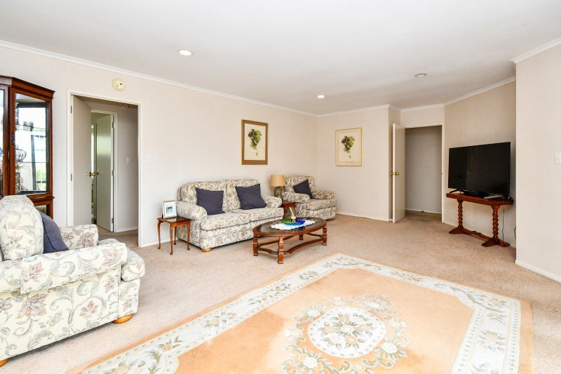 2/59 Hoteo Avenue, Papatoetoe, Auckland - Carousel 2