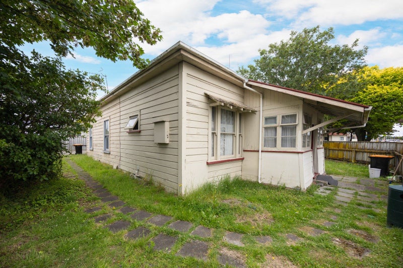 1 Ranfurly Street, West End, Timaru - Carousel 2