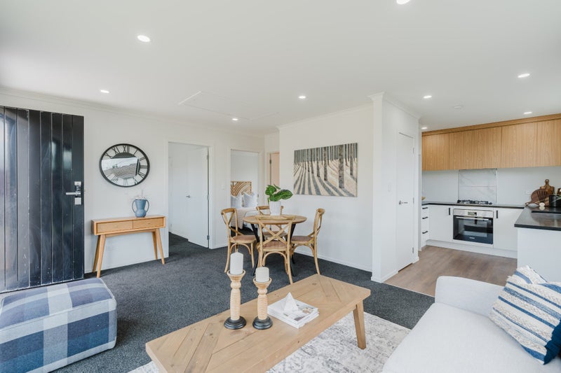 12 Oban Avenue, Glenview, Hamilton - Carousel 2