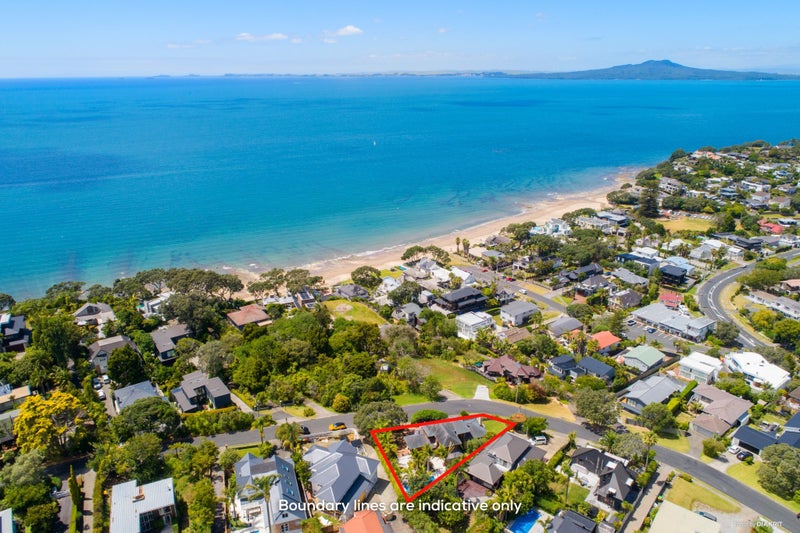 12 View Road, Campbells Bay, Auckland - Carousel 1