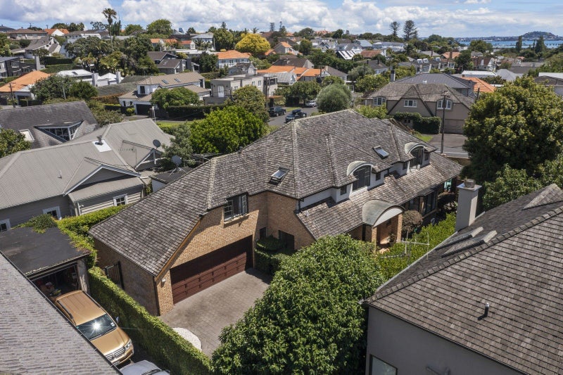 25 Benson Road, Remuera, Auckland - Carousel 1