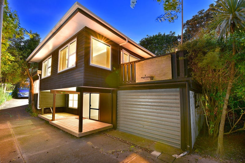 75 Saddleback Rise, Murrays Bay, Auckland - Carousel 1