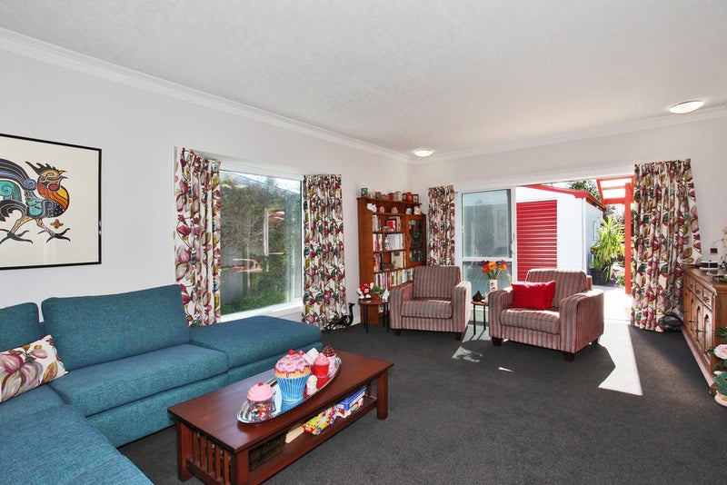 57 Malcolm Avenue, Beckenham, Christchurch - Carousel 2