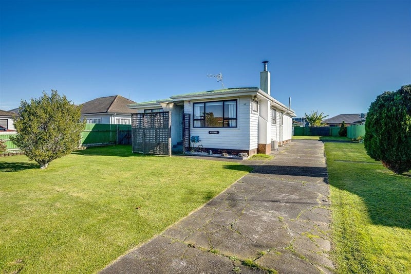 17 Flanders Avenue, Onekawa, Napier - Carousel 1