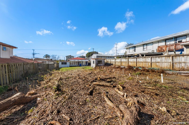 27 Astley Avenue, New Lynn, Auckland - Carousel 2