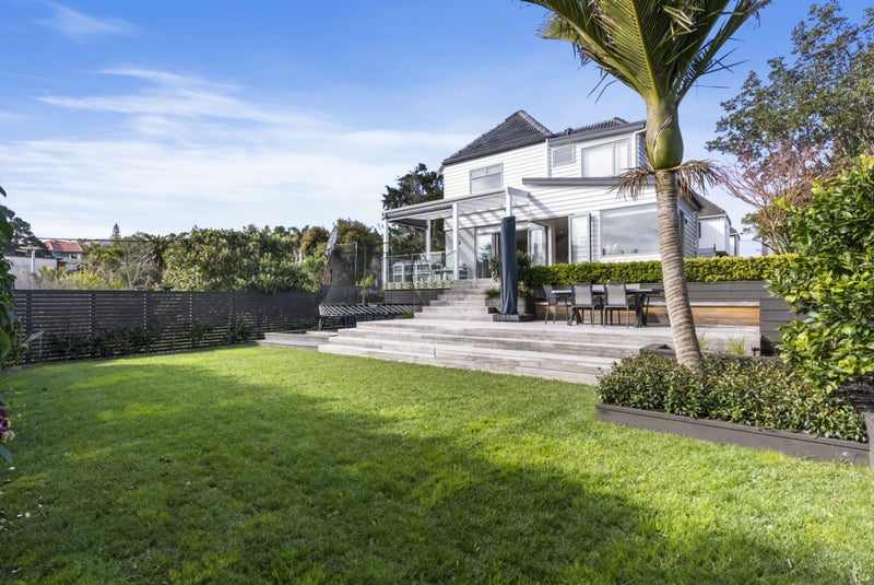 3/22 Church Street, Northcote Point, Auckland - Carousel 1