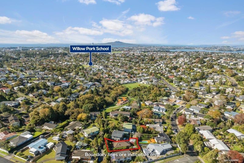 44A McDowell Crescent, Hillcrest, Auckland - Carousel 1