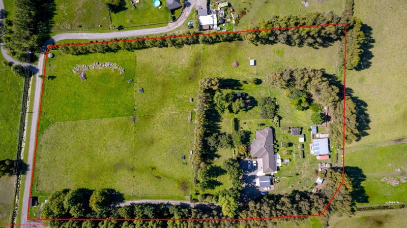 48 Raven Drive, Christchurch - Carousel 2