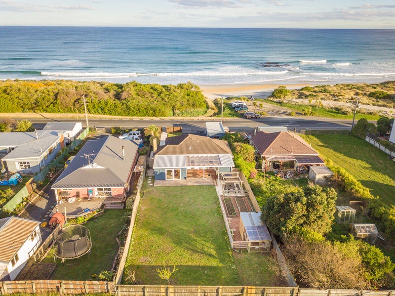 1138 Brighton Road, Brighton, Dunedin - Carousel 1