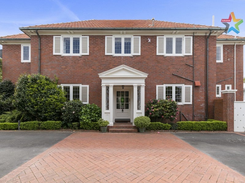 130 Woburn Road, Woburn, Lower Hutt - Carousel 1