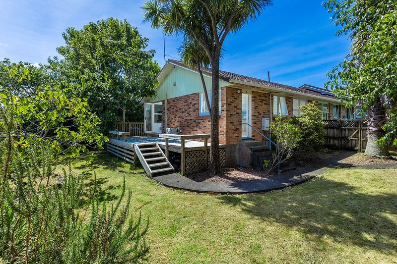 8/32 Asquith Avenue, Mount Albert, Auckland - Carousel 1