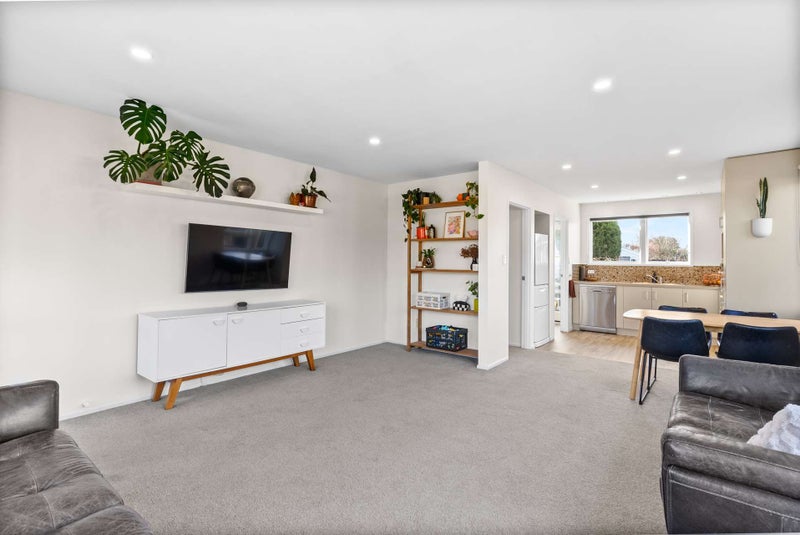 1/15 Marriotts Road, North New Brighton, Christchurch - Carousel 2
