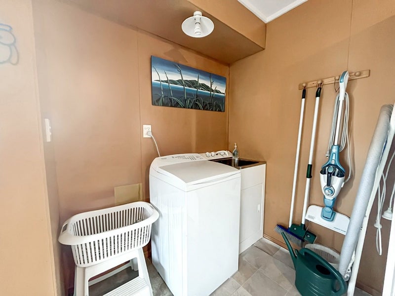 24A Pitama Road, Awapuni, Palmerston North - Carousel 11