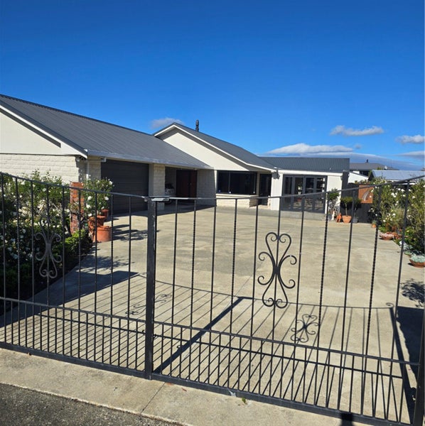 9 Smith Street, Dannevirke, Dannevirke - Carousel 2